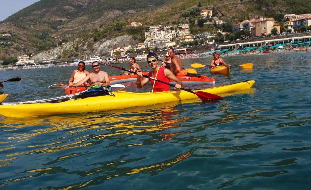 Salotto Sul Mare Bed & Breakfast Genoa Luaran gambar